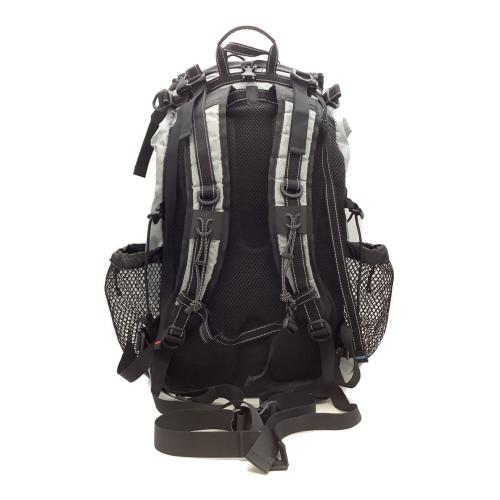 and wander (アンドワンダー) バックパック 574-3975089 グレー×ブラック X-Pac 30L Backpack　21-30L(日帰り)
