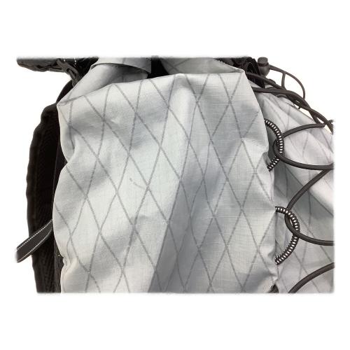 and wander (アンドワンダー) バックパック 574-3975089 グレー×ブラック X-Pac 30L Backpack　21-30L(日帰り)