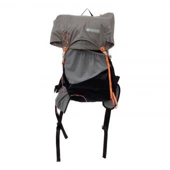 GOSSAMER GEAR (ゴッサマーギア) FASTKUMO　バックパック グレー　31-40L(山小屋泊)