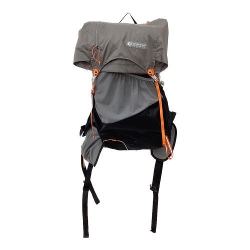 GOSSAMER GEAR (ゴッサマーギア) FASTKUMO　バックパック グレー　31-40L(山小屋泊)