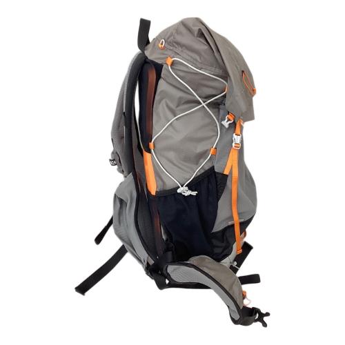 GOSSAMER GEAR (ゴッサマーギア) FASTKUMO　バックパック グレー　31-40L(山小屋泊)