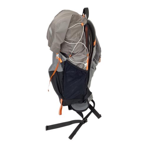 GOSSAMER GEAR (ゴッサマーギア) FASTKUMO　バックパック グレー　31-40L(山小屋泊)