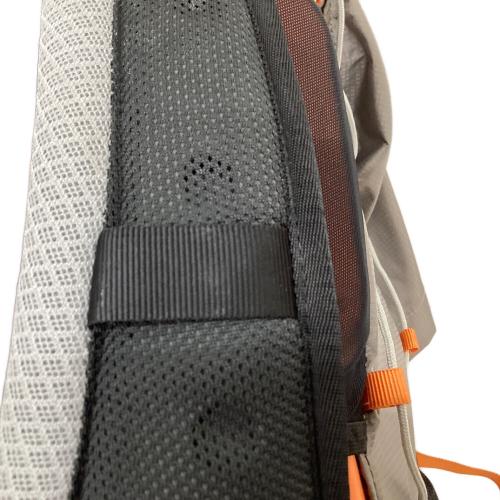 GOSSAMER GEAR (ゴッサマーギア) FASTKUMO　バックパック グレー　31-40L(山小屋泊)