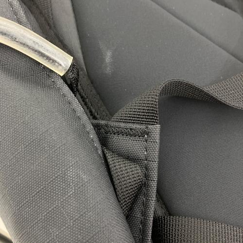 MOUNTAIN HARD WEAR (マウンテンハードウェア) バックパック ブラック スクランブラー25