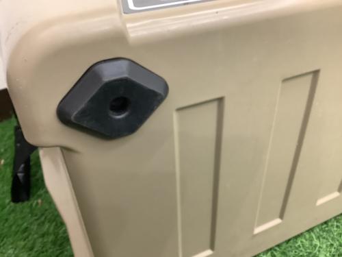 ICEAGE ROTO-MOLDED COOLER クーラーボックス 45QT(42.6L) カーキ