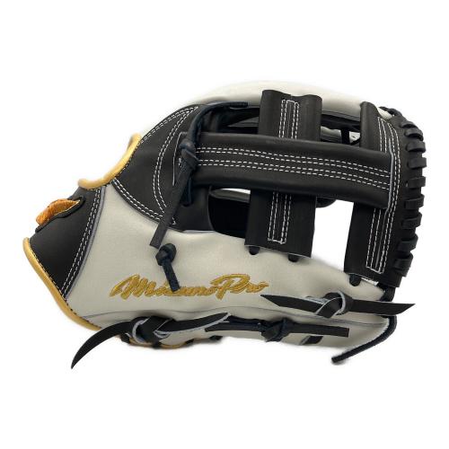 MIZUNO (ミズノ) ミズノプロ 硬式グローブ 波賀ジャパン製 ケース付 ホワイト×ブラック