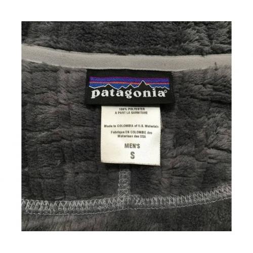 Patagonia トレッキングウェア グレー R3ジャケット　25715