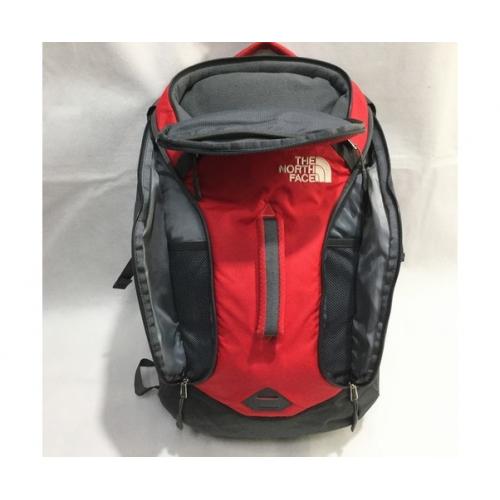 THE NORTH FACE (ザノースフェイス) デイパック ブラック×レッド NM71552