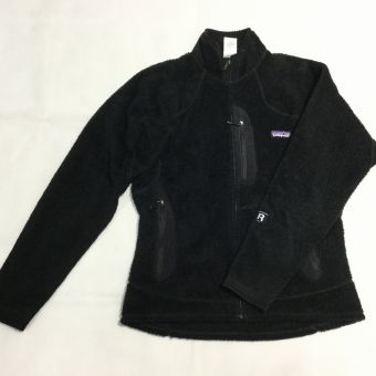 Patagonia トレッキングウェア ブラック R2ジャケット