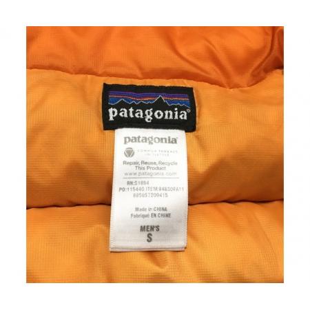 Patagonia (パタゴニア) ダウンジャケット オレンジ