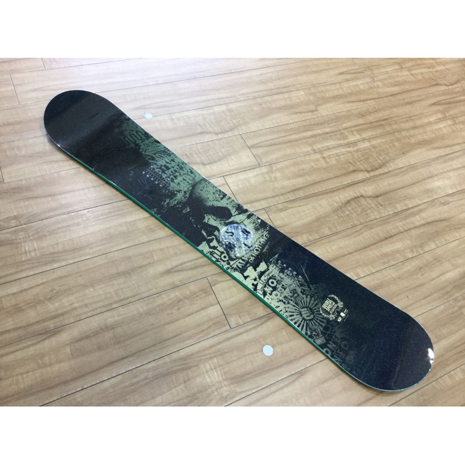 011 ゼロ ワン ワン スノーボード ブラック サンドイッチ構造 ダブルキャンバー Double Spin トレファクonline