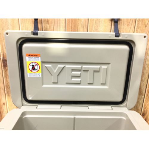 Yeti (イエティ) クーラーボックス 45QT タンドラ