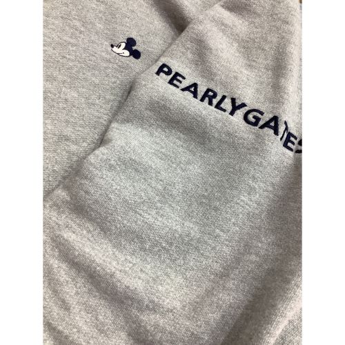 【中古】PEARLY GATES (パーリーゲイツ) ゴルフウェア(トップス) メンズ Size XL グレー プルオーバーフーディ Mickey SPECIAL Collection パーカー 053-3162303
