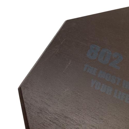 802 PRODUCTS (ハチオウジプロダクツ) ファニチャーアクセサリー buzz wood 三脚サイドテーブル