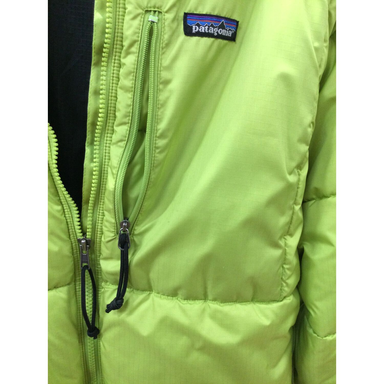 Patagonia (パタゴニア) アウトドアウェア(ジャケット) メンズ SIZE L アシッドグリーン 00年製 希少品 ダスパーカ  84098｜トレファクONLINE