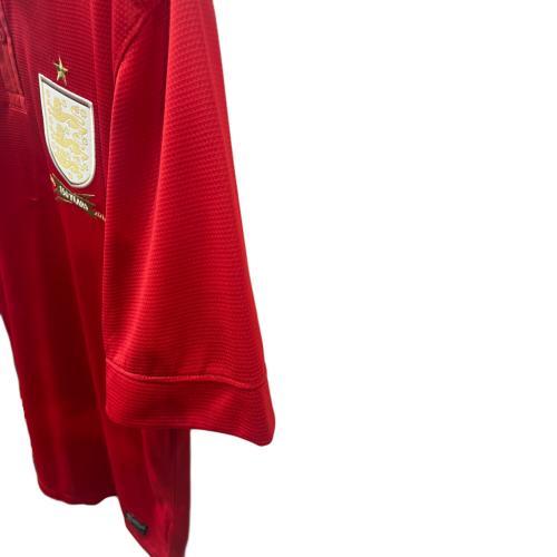 イングランド代表 (イングランドダイヒョウ) サッカーユニフォーム メンズ SIZE L レッド FA(イングランドサッカー協会)創設150周年記念 2013シーズン アウェイ 585520-657