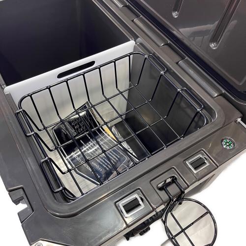 ICELAND COOLER (アイスランドクーラー) クーラーボックス 60QT(56.7L) ブラック