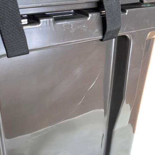 ICELAND COOLER (アイスランドクーラー) クーラーボックス 60QT(56.7L) ブラック