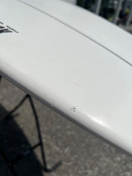 AL MERRICK (アルメリック) ショートボード 5'4×18 1/2×2 1/8 SURFTECH タフライト プロ カーボン仕様 @ NEW FLYER 5フィンタイプ ラウンドスカッシュテール