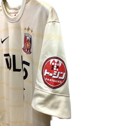 浦和レッズ (ウラワレッズ) サッカーユニフォーム メンズ SIZE XL アイボリー 山田暢久【6】 2013アウェイユニフォーム 517530-710