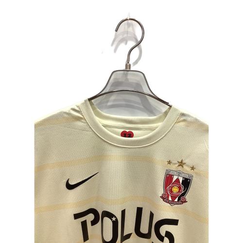 浦和レッズ (ウラワレッズ) サッカーユニフォーム メンズ SIZE XL アイボリー 山田暢久【6】 2013アウェイユニフォーム 517530-710