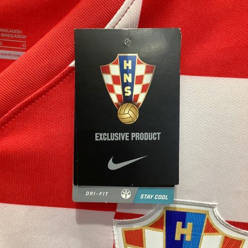 クロアチア代表 (-) 2014シーズン ホーム サッカーユニフォーム 578192-657 メンズ SIZE L レッド×ホワイト