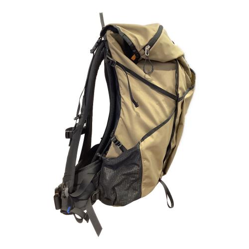 PAAGO WORKS (パーゴワークス) バックパック ダークベージ BUDDY33 背面長 約41～45cm 31-40L(山小屋泊)