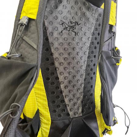 ARC'TERYX (アークテリクス) バックパック グリーン AERIOS30 背面長