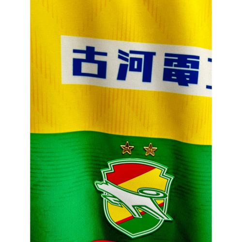 ジェフユナイテッド市原・千葉 (ジェフユナイテッド) サッカーユニフォーム メンズ SIZE X03 イエロー 【10】小森 飛絢 2024シーズン ホーム HAG1051JE