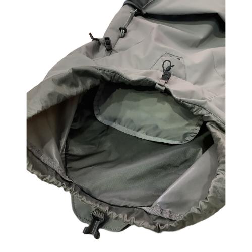 Patagonia (パタゴニア) バックパック SIZE S グレー 48910 テラヴィア・パック 背面長 約41～45cm 21-30L(日帰り)