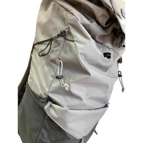 Patagonia (パタゴニア) バックパック SIZE S グレー 48910 テラヴィア・パック 背面長 約41～45cm 21-30L(日帰り)