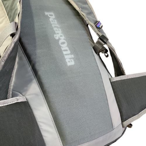 Patagonia (パタゴニア) バックパック SIZE S グレー 48910 テラヴィア・パック 背面長 約41～45cm 21-30L(日帰り)