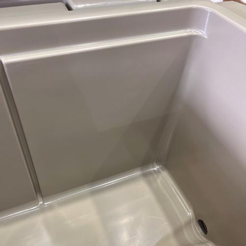クーラーボックス 約35L カーキ