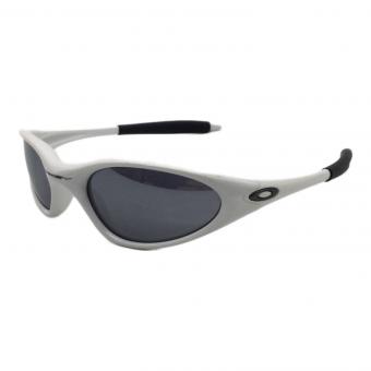 OAKLEY (オークリー) サングラス ホワイト 廃盤品 MINUTE 1.0