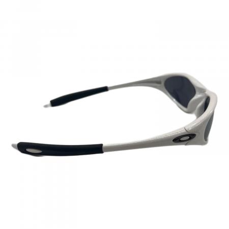 OAKLEY (オークリー) サングラス ホワイト 廃盤品 MINUTE 1.0