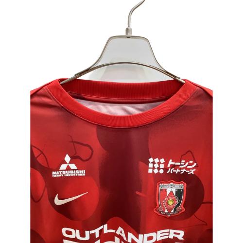 浦和レッズ (ウラワレッズ) サッカーユニフォーム メンズ SIZE XL レッド 2025プレマッチ用 HJ1428-611
