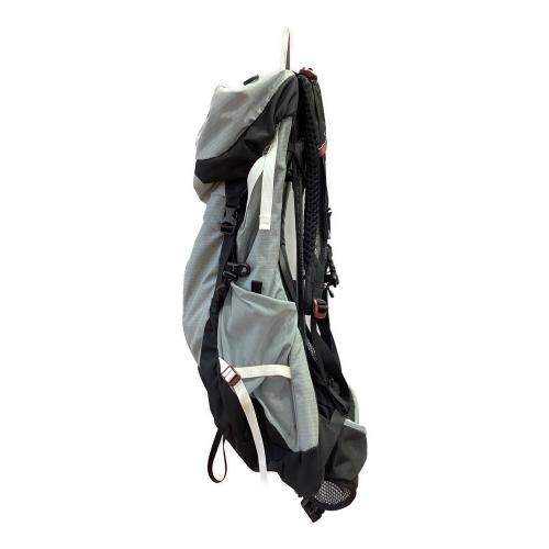 OSPREY (オスプレー) バックパック グレーxブラック STRATOS 26