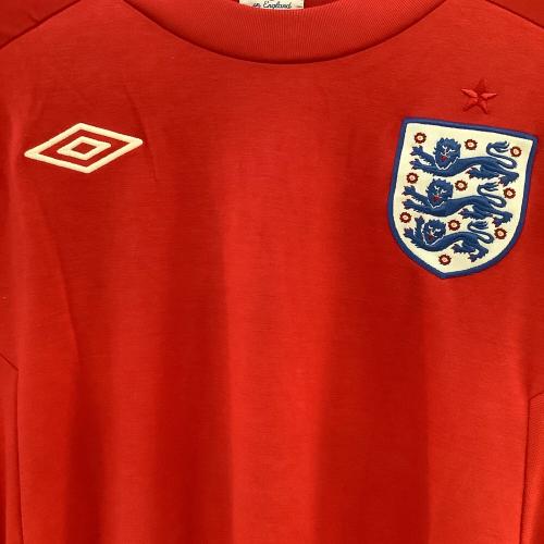 イングランド代表 (イングランドダイヒョウ) サッカーユニフォーム メンズ SIZE M レッド 10-11シーズン・アウェイ・長袖 UDS6010AL