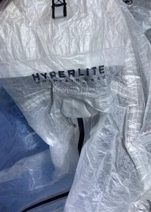 Hyperlite Mountain Gear (ハイパーライトマウンテンギア) 登山用テント ヨゴレ有 ポール別売り MID1 137cm (W) x 271cm (L)x 137cm (H) 1人用 程度B スカートなし