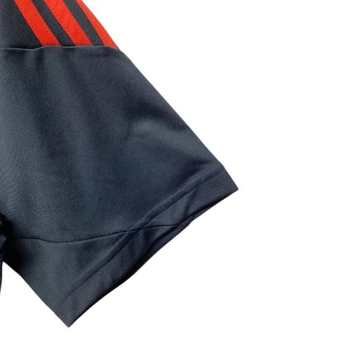 FCバイエルン・ミュンヘン サッカーユニフォーム メンズ SIZE O ネイビー 13-14シーズン・サード Z26143