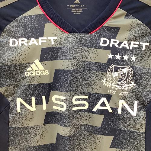 横浜F・マリノス (ヨコハマエフマリノス) 2022シーズン・クラブ創設30周年リミテッド サッカーユニフォーム HB5384 メンズ SIZE L ネイビー