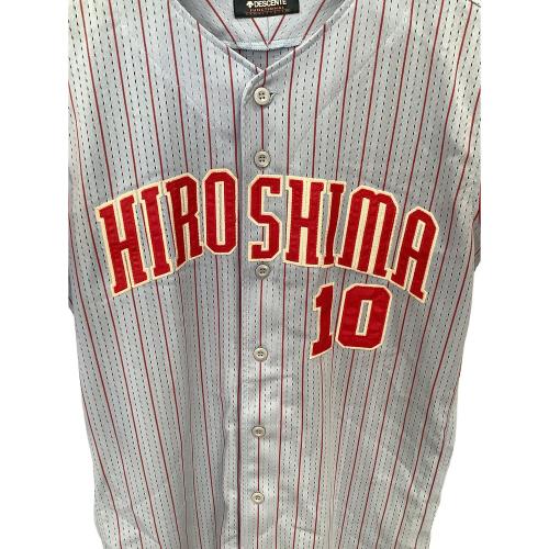広島東洋カープ (ヒロシマトウヨウカープ) 【10】金本 知憲・ビジター 応援グッズ HTC-0201 ハイクオリティユニフォーム @ Lサイズ グレーxレッド