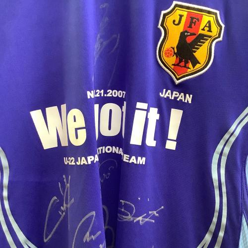 日本代表 (ニホンダイヒョウ) 2006シーズン・ホーム・U22オリンピック出場記念ユニフォーム サッカーユニフォーム 817989 ブルー・※サイン証明無 SIZE O