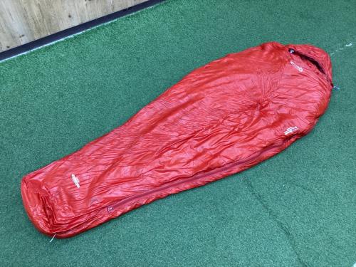 mont-bell (モンベル) マミー型シュラフ(ダウン) 1121398 レッド シームレスダウンハガー 800 #0