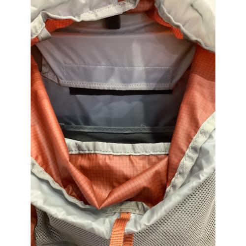 THE NORTH FACE (ザ ノース フェイス) バックパック オレンジ Gnome 28