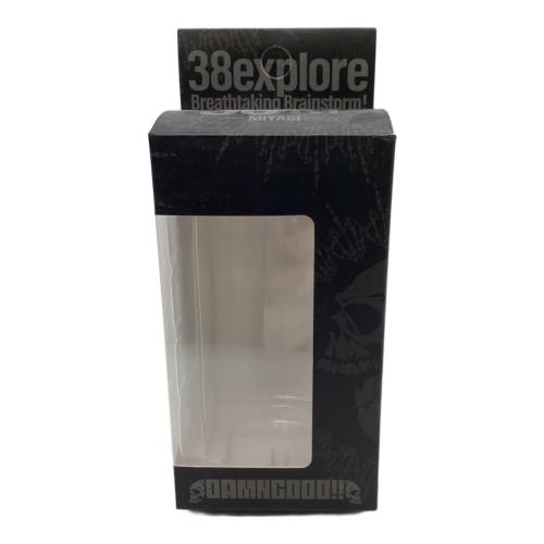 38explore (サーティーエイト・エクスプロー) ver. 2024 BLACK RASTA LEDランタン