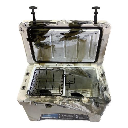ICE AGE (アイスエイジ) ROTO-MOLDED COOLER クーラーボックス 48QT マルチカラー