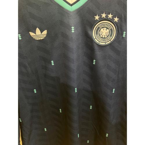 ドイツ代表 (ドイツダイヒョウ) サッカーユニフォーム JM1381 2026シーズン・アウェイ・長袖 2XL ネイビー×スカイブルー