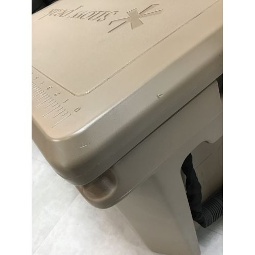 Snow peak (スノーピーク) クーラーボックス 38L(40QT) UG-302GY ハードロッククーラー