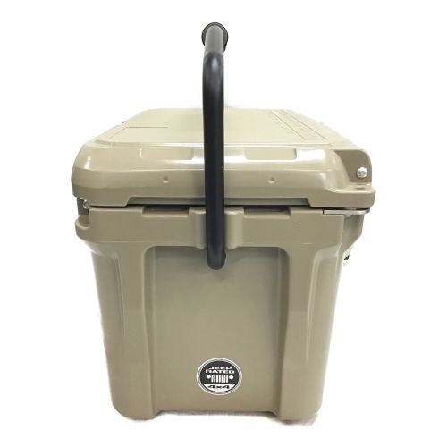 ICELAND COOLER (アイスランドクーラー) クーラーボックス 20QT サンド